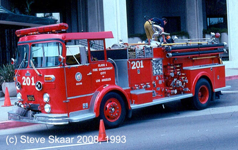 LACity_pumper203h.jpg