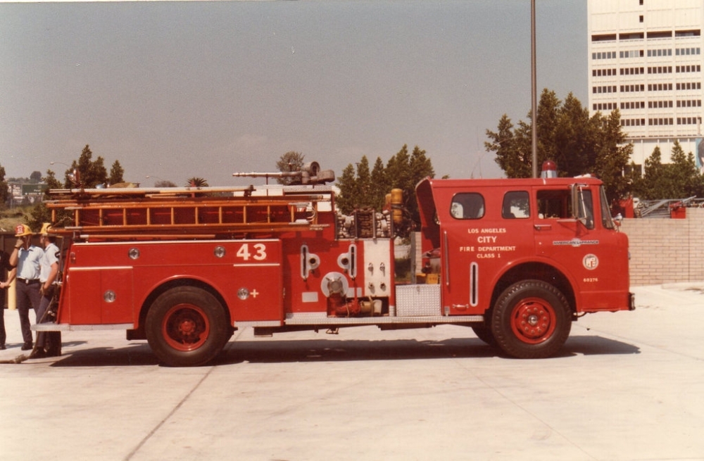 ca_los_angeles_retired_engine_43_(3)-1.jpg